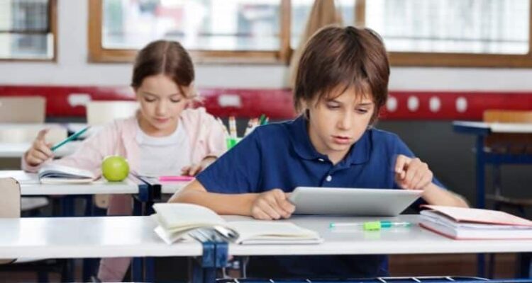 How Mobile Apps Are Making Education More Accessible