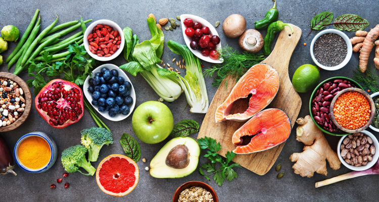 The Best Superfoods for Boosting Health and Energy